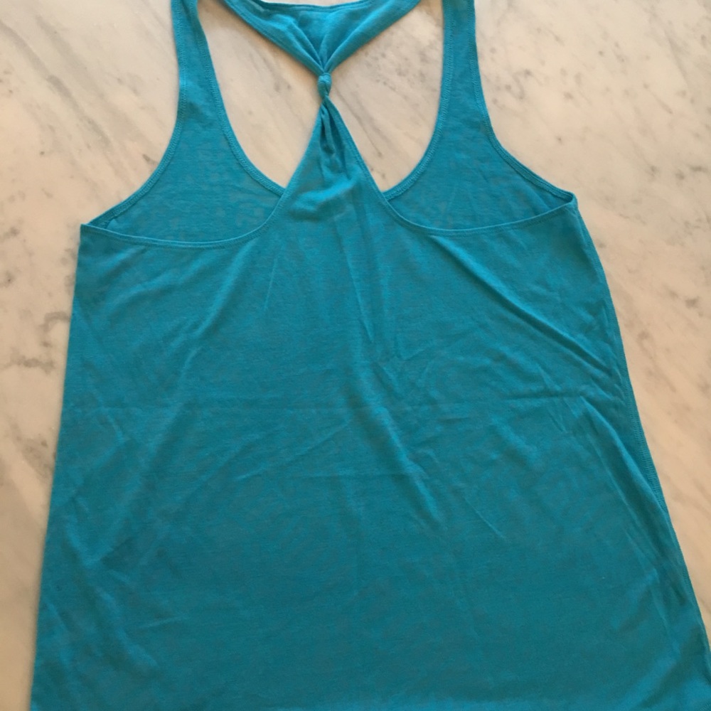 Under Armour Racer Tank - Picture 2 of 3